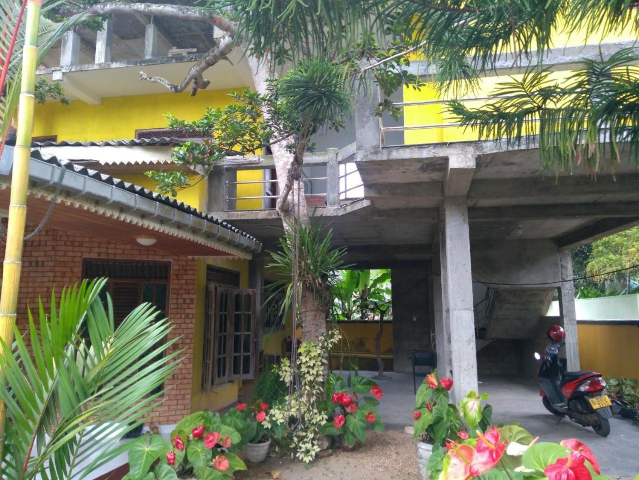 Yellowappartments Hikkaduwa Luaran gambar